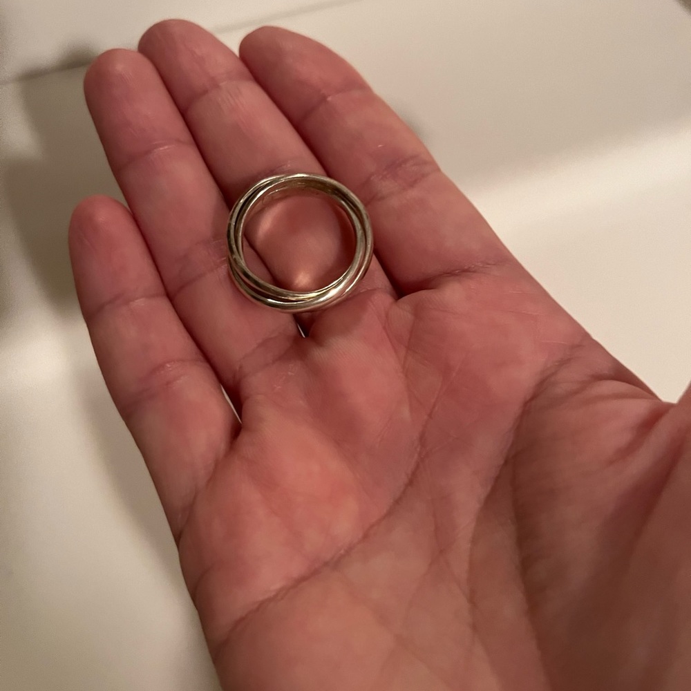 Interlocking silver ring 6 - Picture 3 of 3